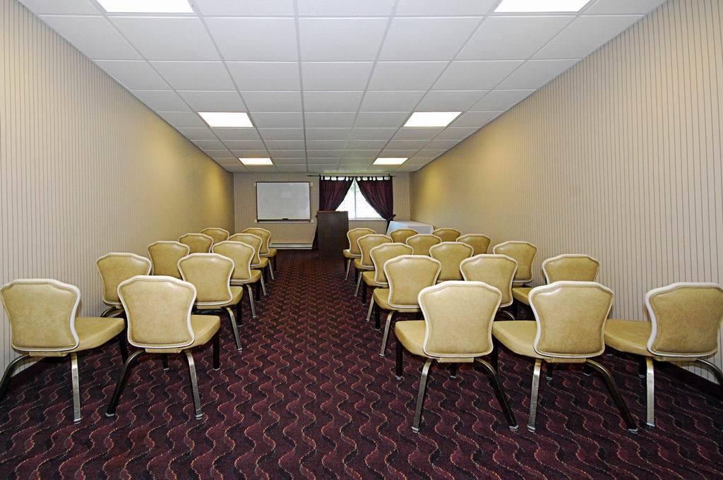 Quality Inn & Conference Center Maple Shade Exteriér fotografie